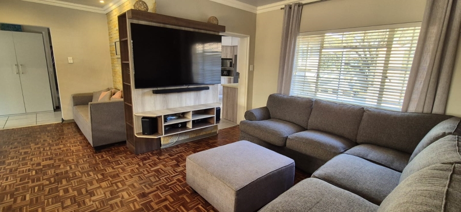 3 Bedroom Property for Sale in Roodia Free State